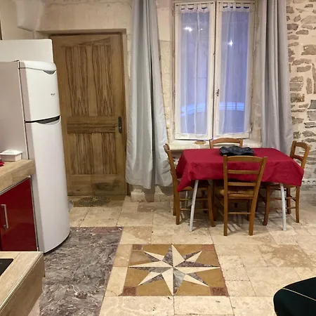 Tres Bel Cosy Et Chaleureux A * Nîmes
