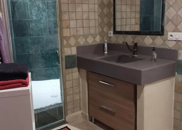 Διαμέρισμα Tres Bel Cosy Et Chaleureux A Νιμ